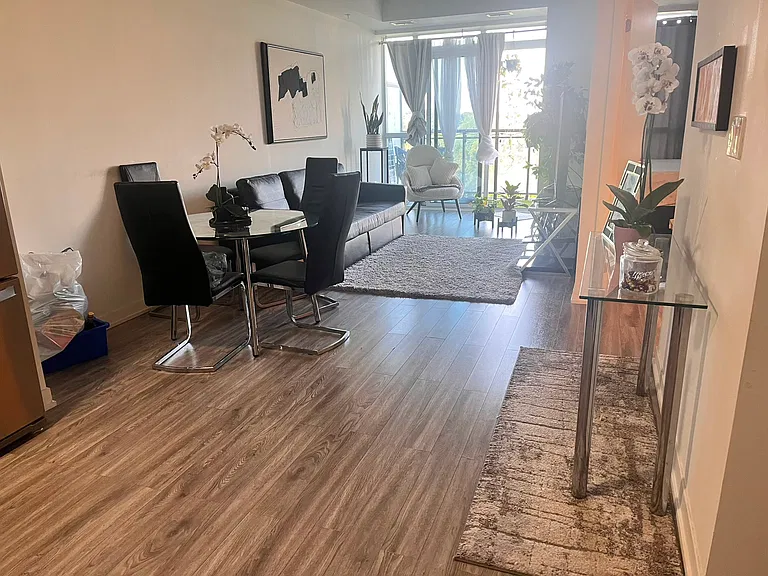 128 King St N #1101 — Photo 6