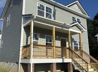 910 Diamond St, Petersburg, VA 23803