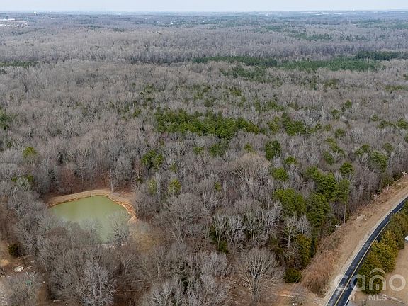 4th image of Sturgis Rd