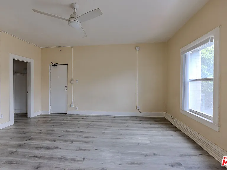 661 Shatto Pl #300 — Photo 6