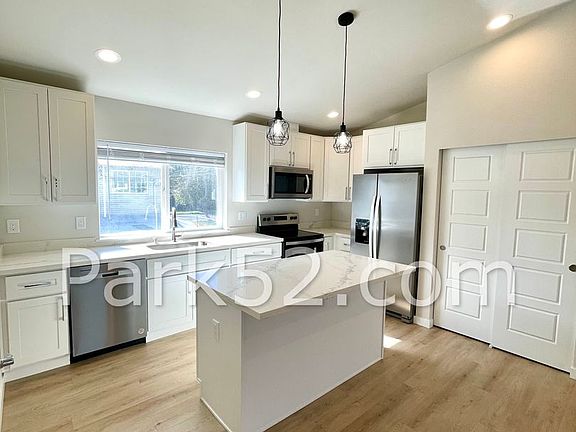 5th image of 2346 S L St #B