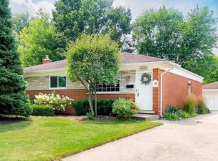 34249 Greentrees Rd, Sterling Heights, MI 48312