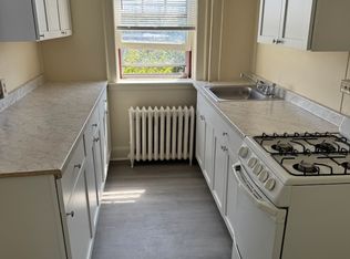 920 N 4th St APT 401, Reading, PA 19601