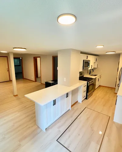 655 Washington St NE #1 Photo 1