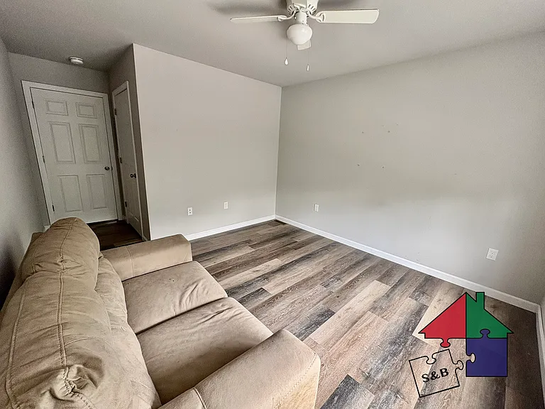 63 Southerberry Dr #102 — Photo 10