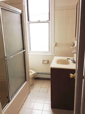 Rented by Global City Realty | media 36