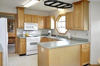 2nd image of 6647 Whitehorse Ave