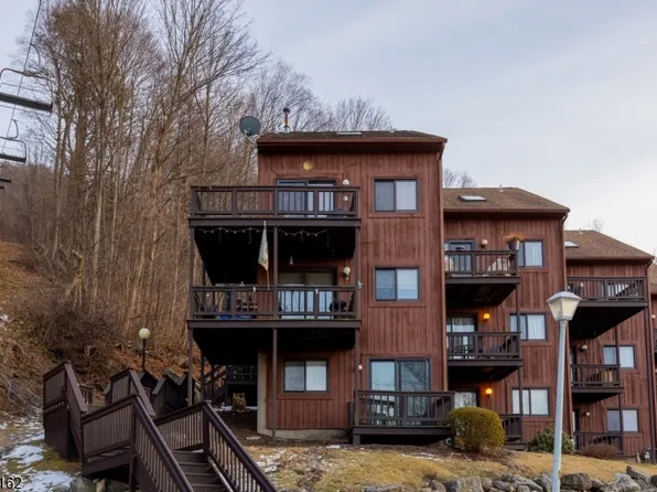 4 Red Lodge Dr #2, Vernon Twp., NJ 07462