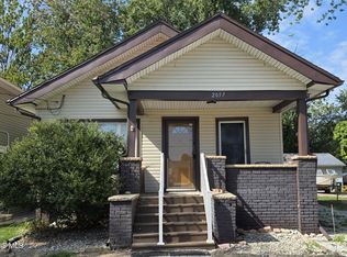 2057 Blanche Dr, Oregon, OH 43616