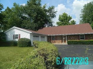 201 Katy Ln, Englewood, OH 45322