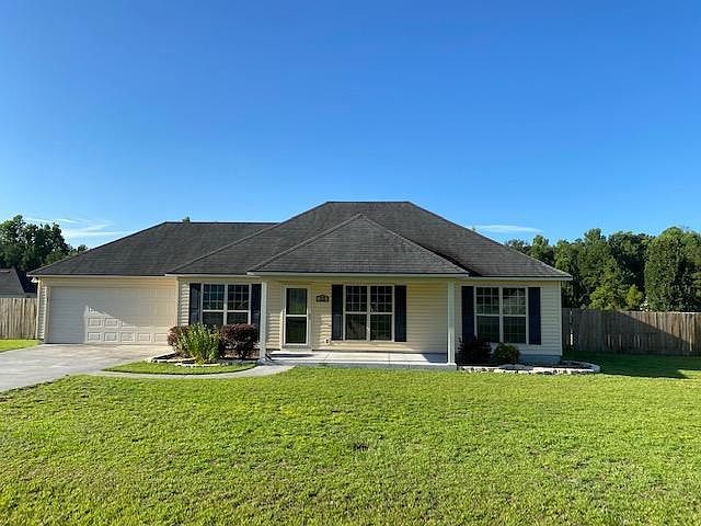 1st image of 22 Palmetto Pines Ln