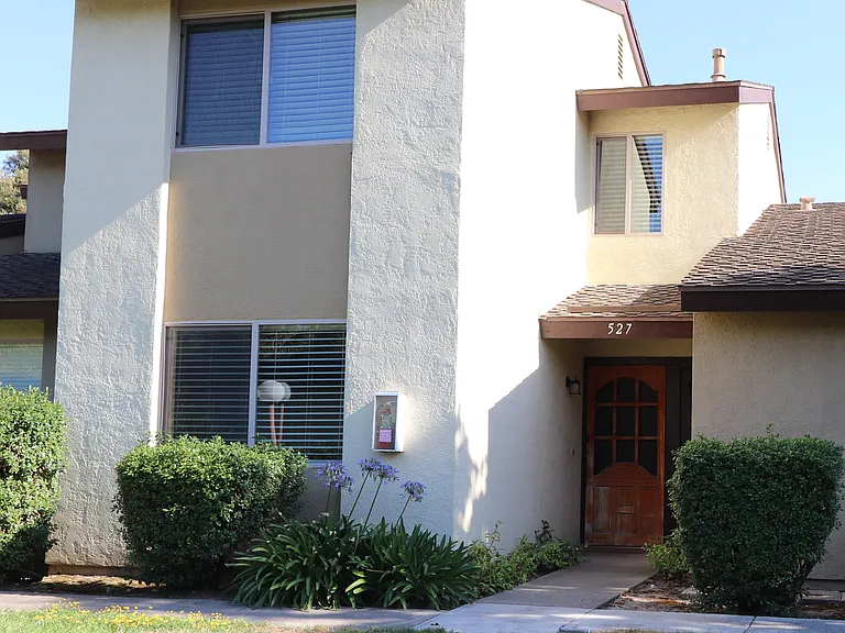 527 E Rice Ranch Rd — Photo 1