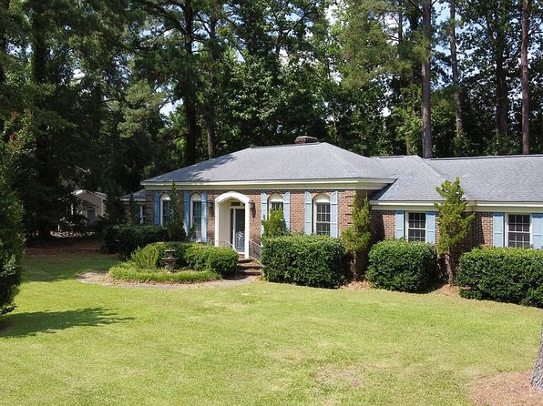 220 Dogwood Dr