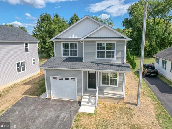 35 S Caesar Rodney Ave, Camden Wyoming, DE 19934