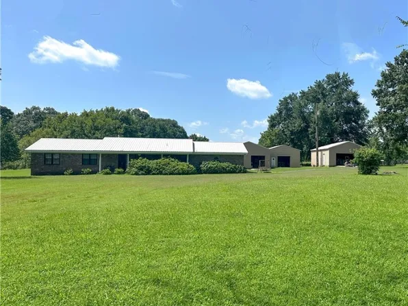 1304 E McKenzie Ave, Pocola, OK 74902