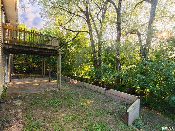 5th image of 205 Parkway Ln