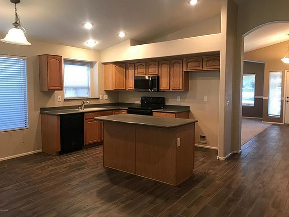 5th image of 355 E Clairidge Dr