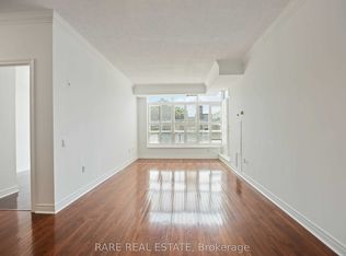 2 Edith Dr #309, Toronto, ON M4R 2H7