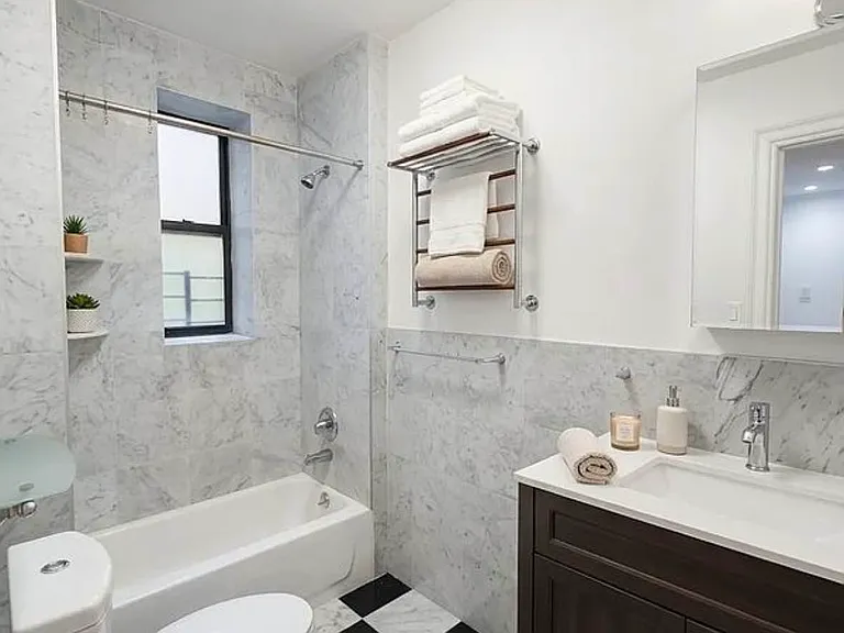 315 Lincoln Pl #1B — Photo 5