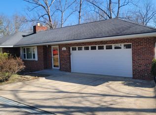 6231 Highland Dr, Huntington, WV 25705