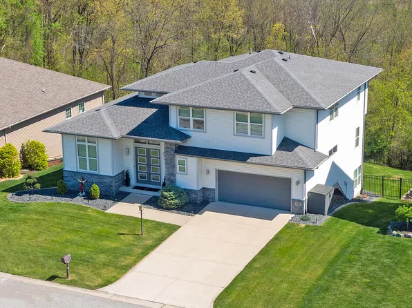 151 N Ridgeview Dr, Valparaiso, IN 46385