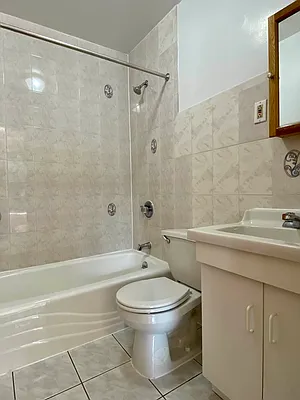 Rented by Bohemia Realty Group | media 16