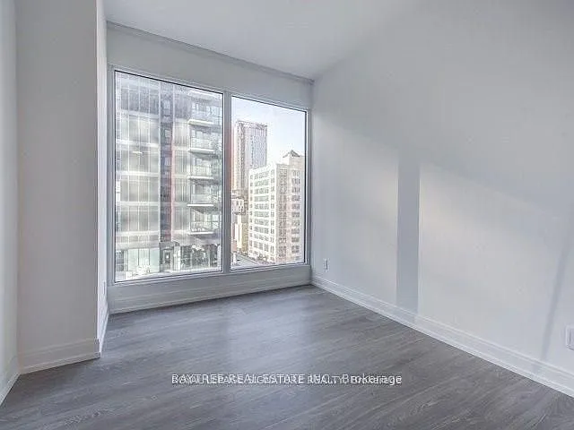 181 Dundas St E #2105 — Photo 9