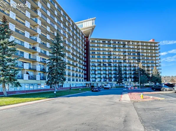 411 Lakewood Cir APT B-1016, Colorado Springs, CO 80910