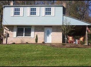 747 McClane Farm Rd, Washington, PA 15301