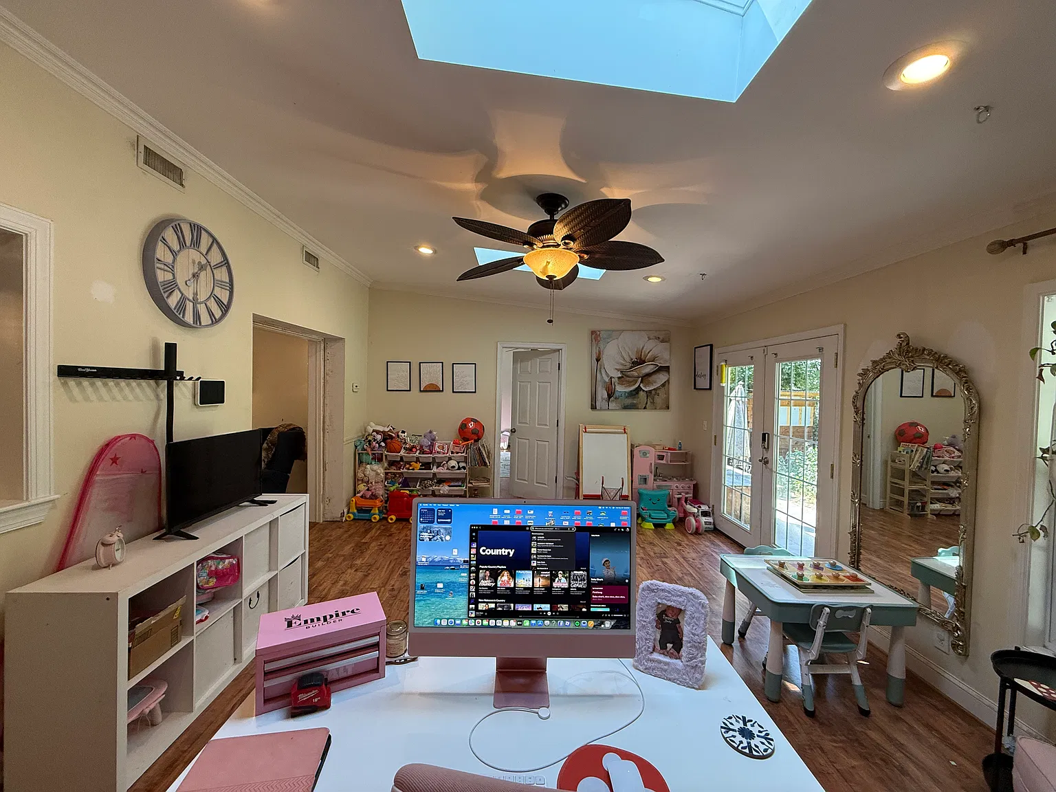 4 bed, 2611 sqft, $3,200 — Photo 4