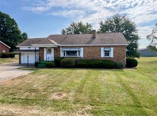 810 Canton Rd NW, Carrollton, OH 44615