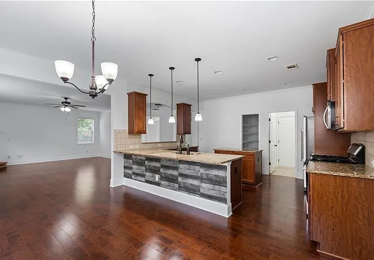 2080 Red Barn Ct — Photo 15