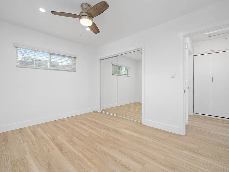 520 Poinsettia Ave — Photo 9