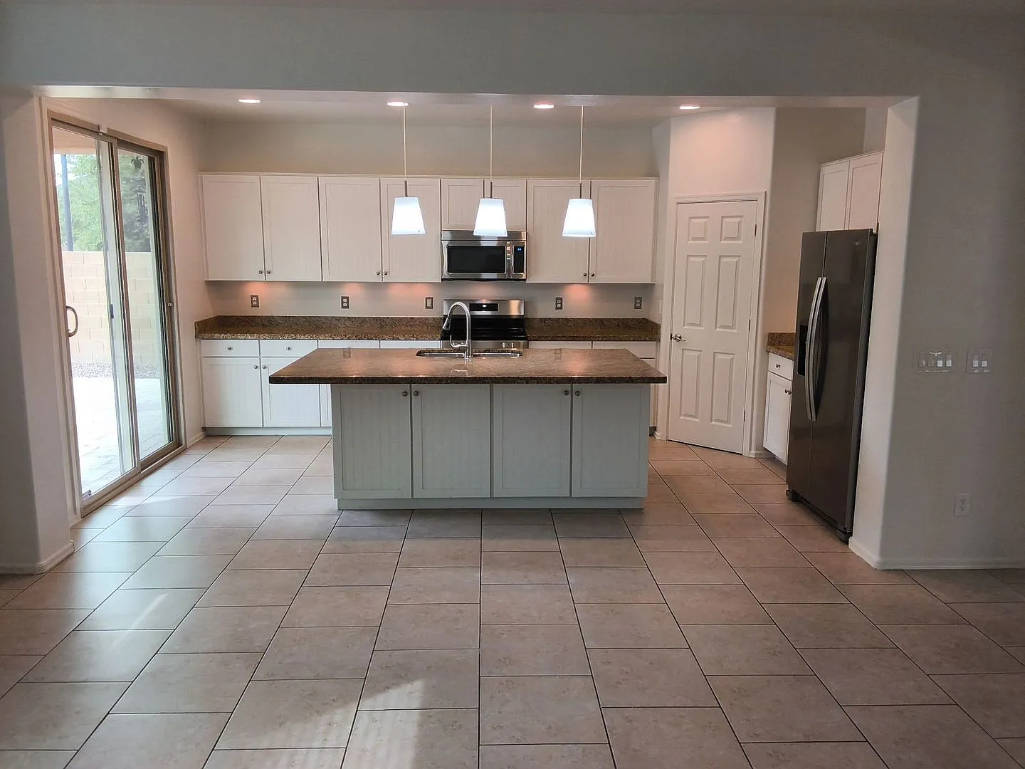 Gated Mesa Community — Photo 4