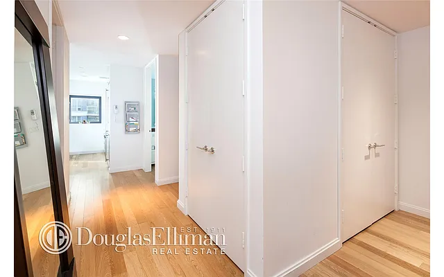 Sold by Douglas Elliman | media 21