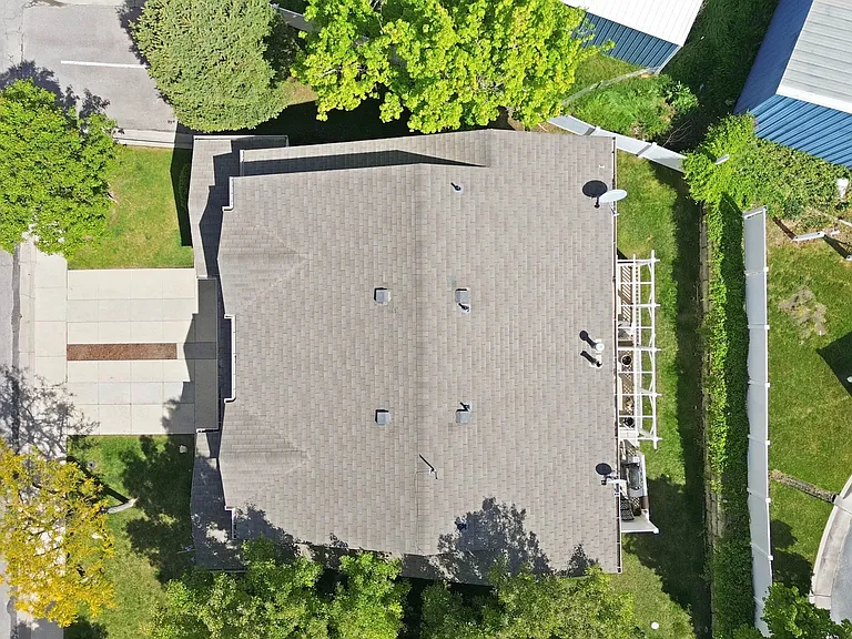 140 Bamberger Rd — Photo 36