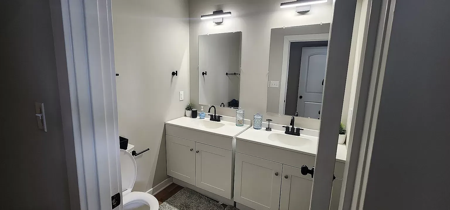 3 bed, 2.5 bath, 1500 sqft, $950 — Photo 1