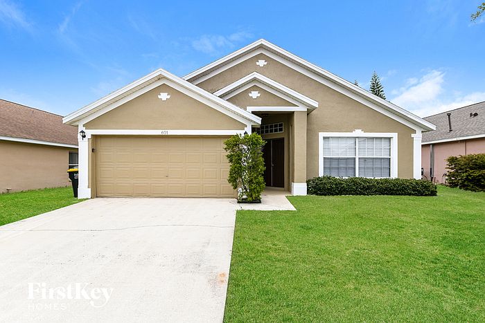1st image of 601 Lady Diana Dr
