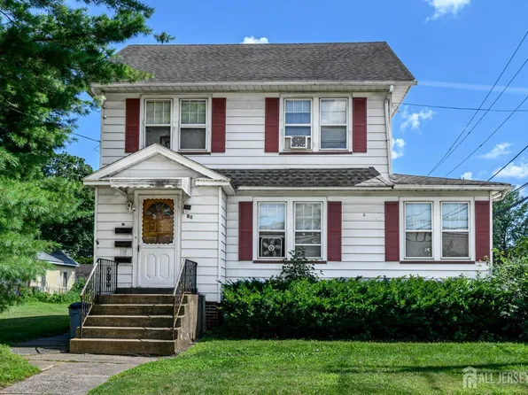 84 E Somerset St, Raritan, NJ 08869