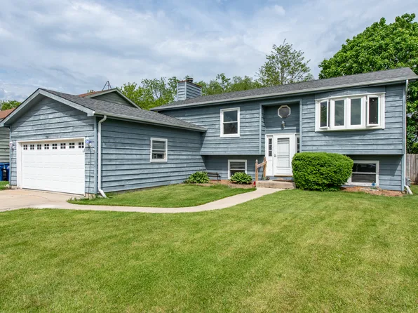 3901 Bertrand Ln, Zion, IL 60099