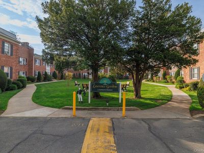 261 Central Avenue #E4, Lawrence, NY, 11559