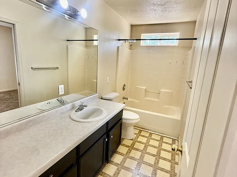 640 N 2720 E #1 — Photo 13