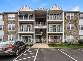 49 Mulberry Ct, Hamilton, NJ 08619