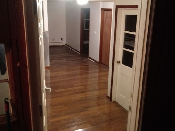 2nd image of 1504 Summit St
