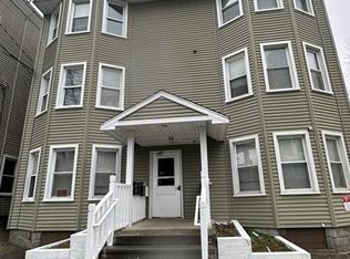 14 Lester St, Ansonia, CT 06401