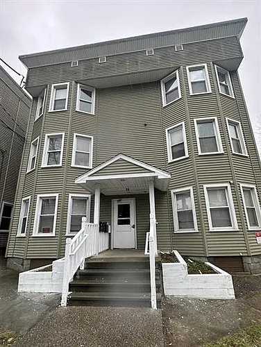 14 Lester St #2L Photo 1 14 Lester St #2L Photo 1
