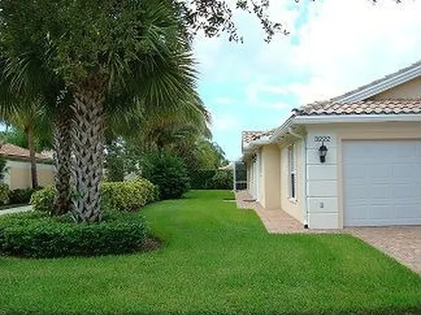 3222 Barbados Ln, Naples, FL 34119