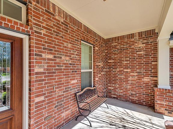 5th image of 28626 Wing Elm Dr