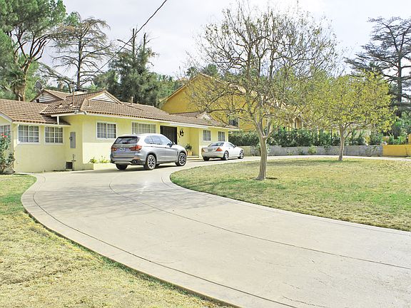 2nd image of 5316 Vanalden Ave