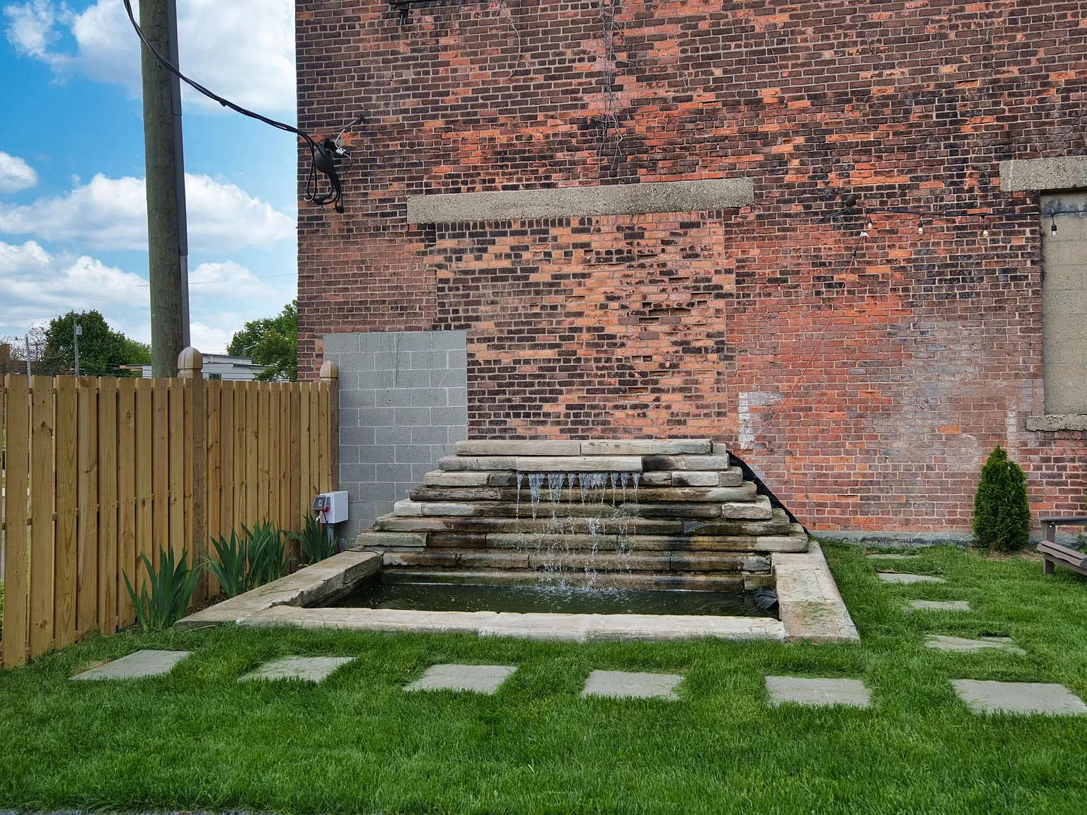 701 West Canfield Street — Photo 3